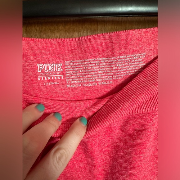 Victoria’s Secret Pink Seamless leggings in pink size large - Picture 3 of 3